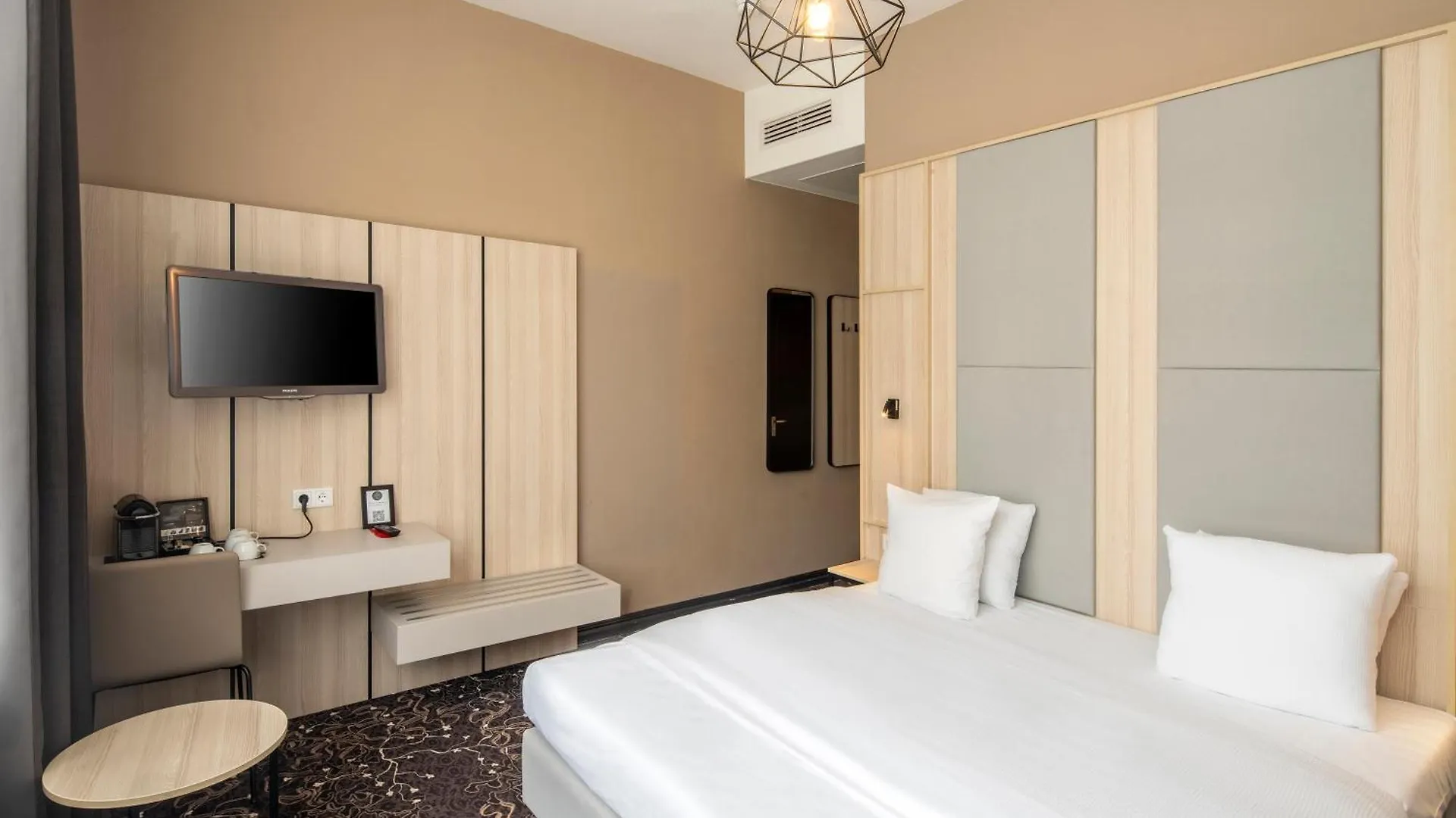 The Alfred Hotel Amsterdam 3*,  Holandia